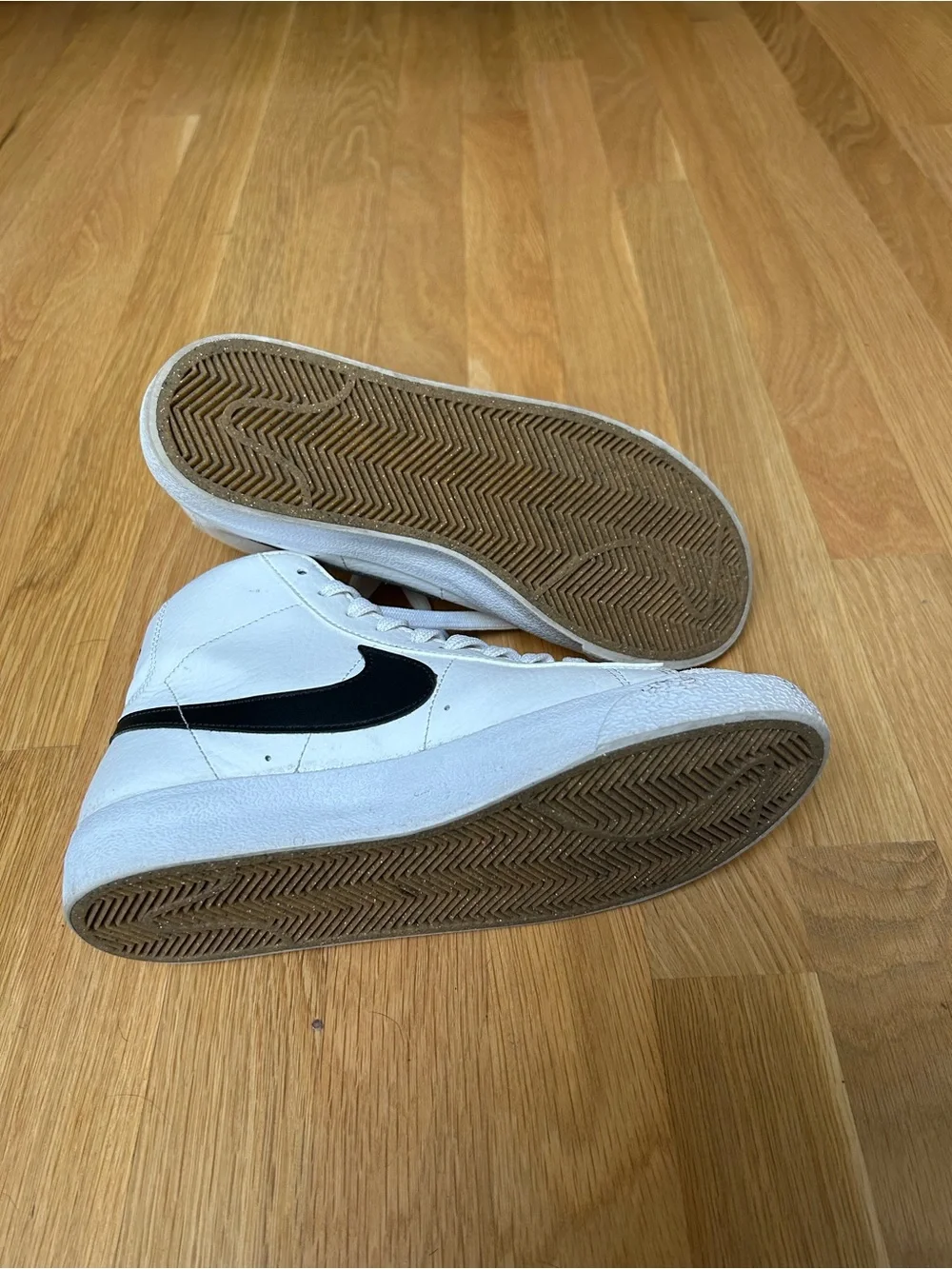 Nike High-Top Blazers Sneakers
